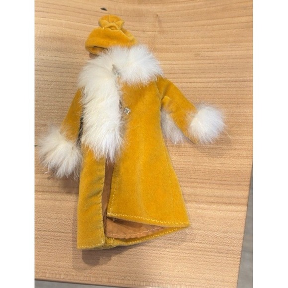 Vintage 1963 Barbie and Midge Red Vinyl Doll Case Mattel w/ Outfits Accessories - Picture 11 of 16